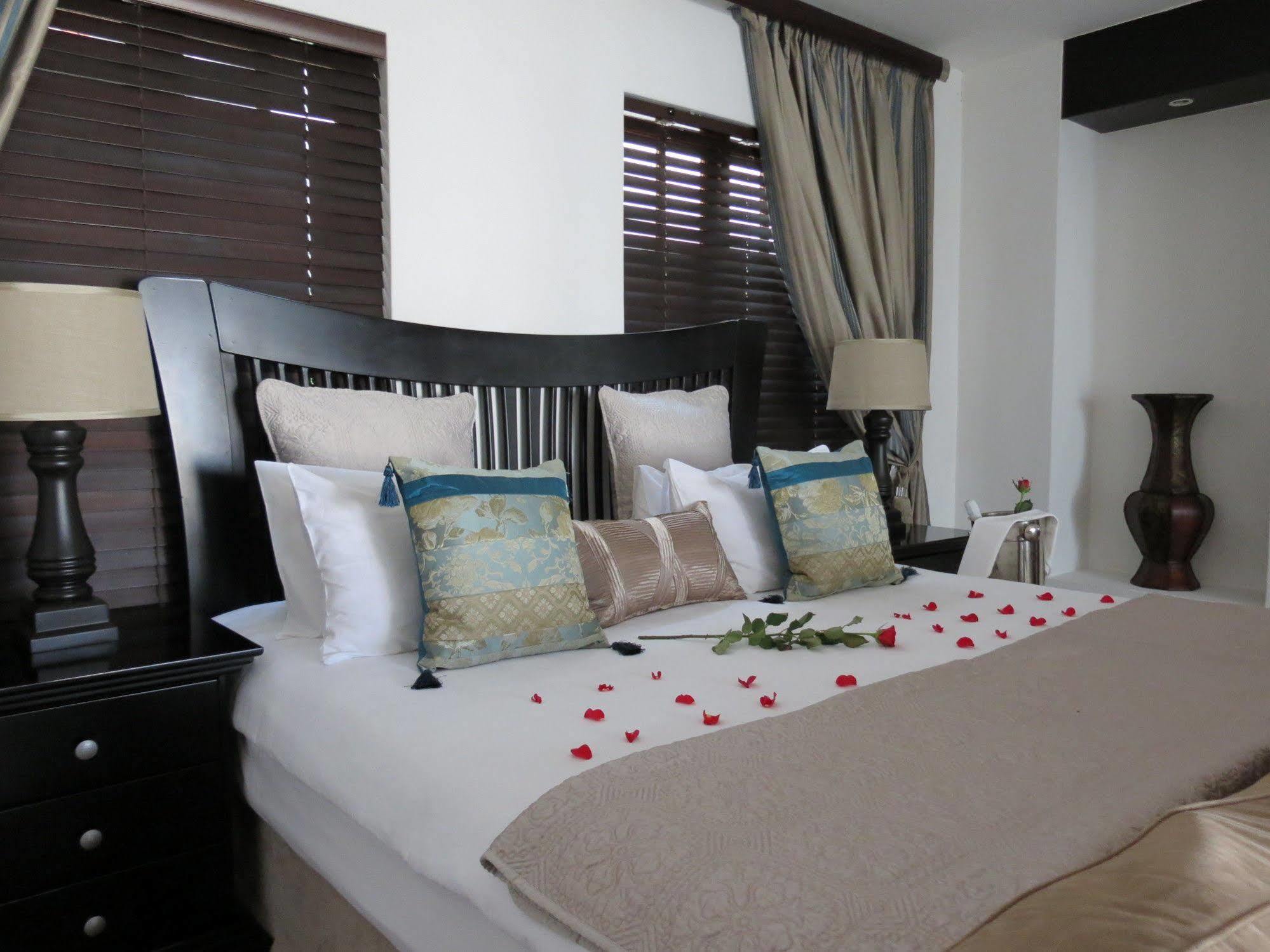 Galagos Lodge Хартбееспоорт Екстериор снимка