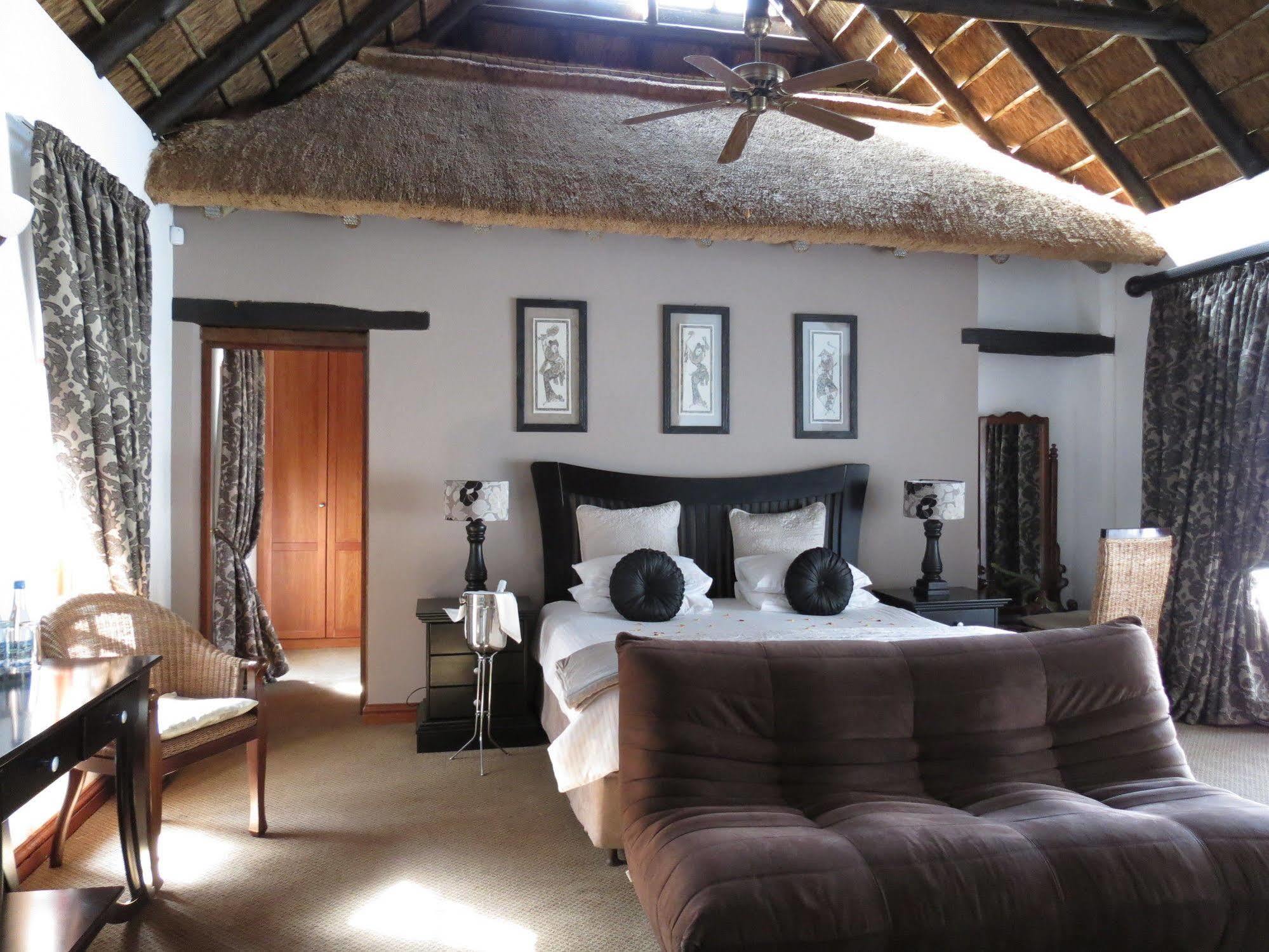 Galagos Lodge Хартбееспоорт Екстериор снимка