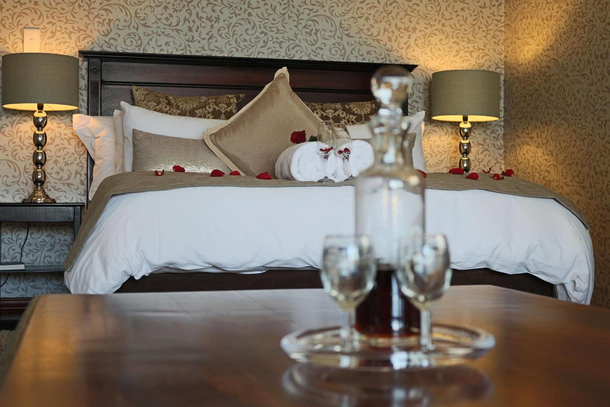 Galagos Lodge Хартбееспоорт Екстериор снимка