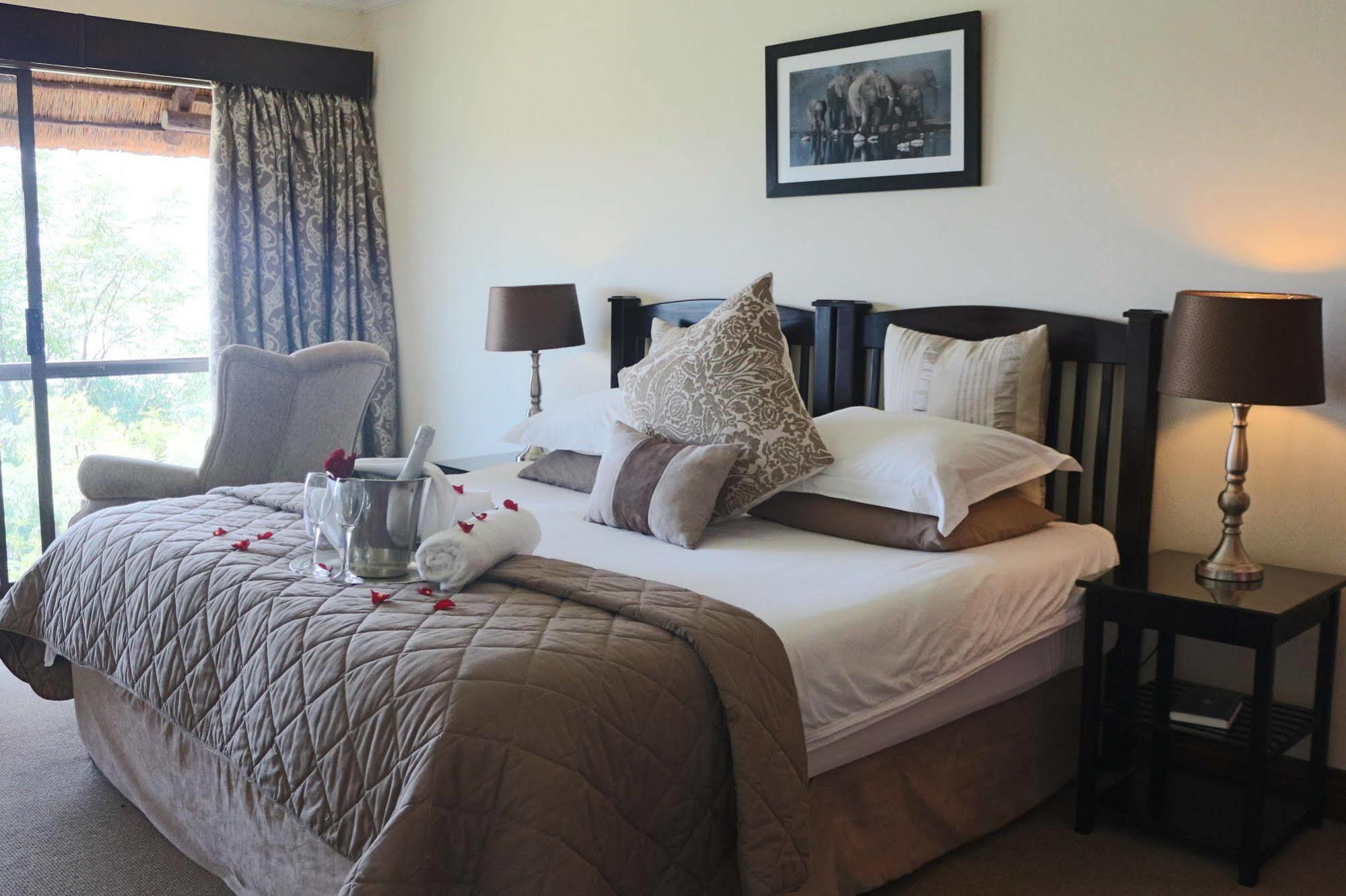 Galagos Lodge Хартбееспоорт Екстериор снимка