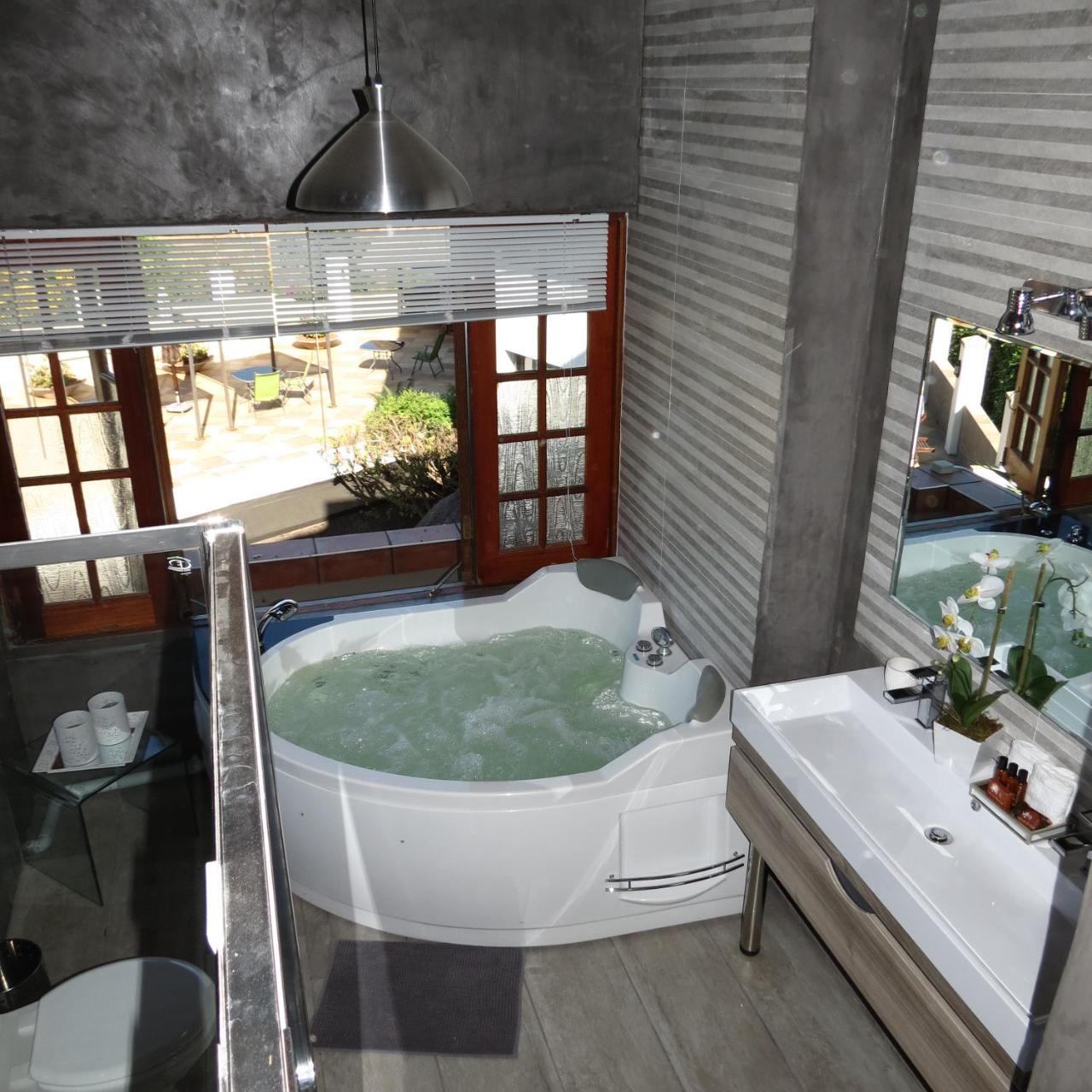 Galagos Lodge Хартбееспоорт Екстериор снимка