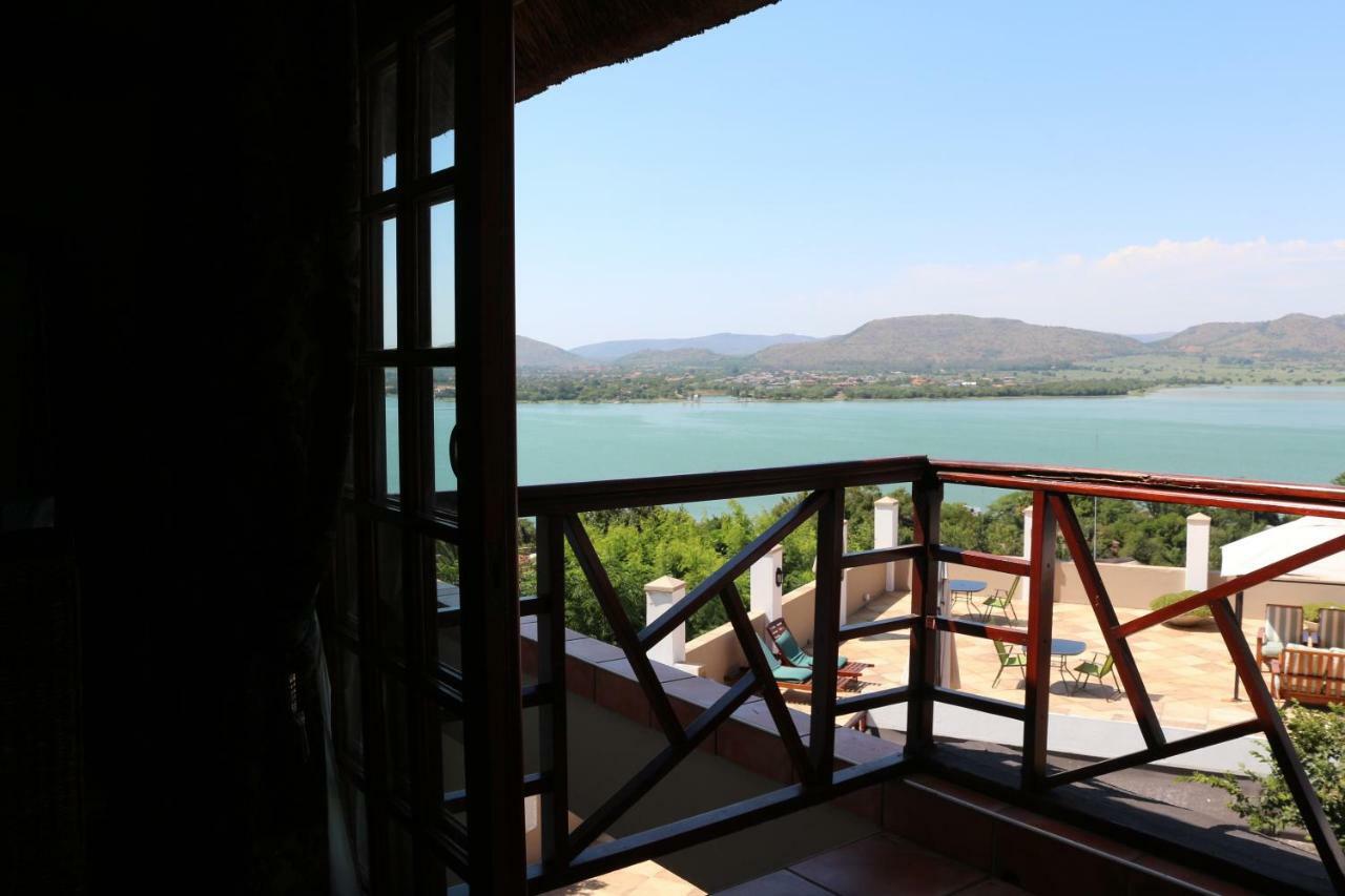 Galagos Lodge Хартбееспоорт Екстериор снимка
